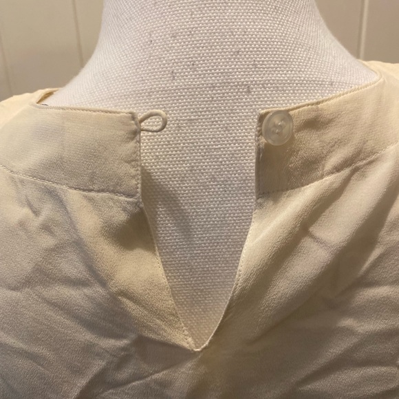 Anna and Frank Cream Vintage Tunic Blouse with Shoulder Pads - Picture 9 of 10